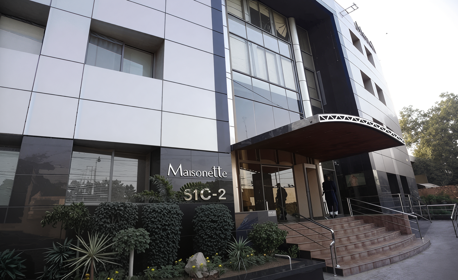 Maisonette Hotel & Resorts Lahore