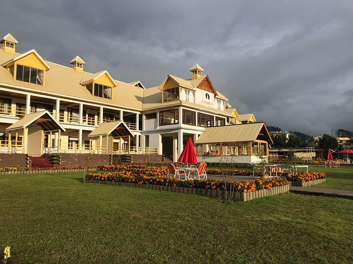 Cider Wood Hotel Shogran